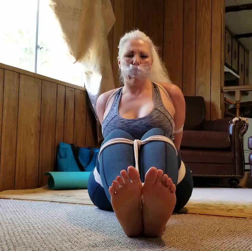 Rope Bondage - Milf Sandra Silvers is bound - Yoga Instructor Nabbed!