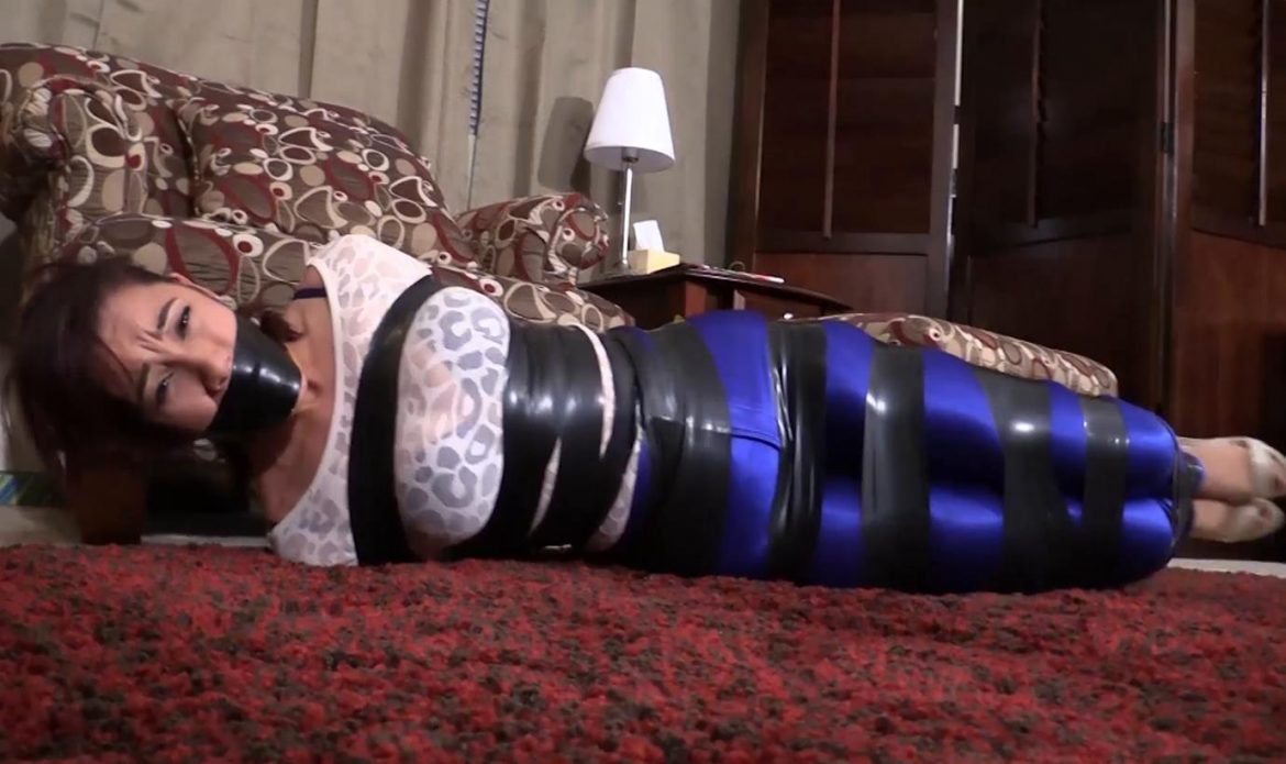 Mouth Stuffing for Enchantress Sahrye – Home invaded taped up and mouth stuffed in her apartment - GNDbondage